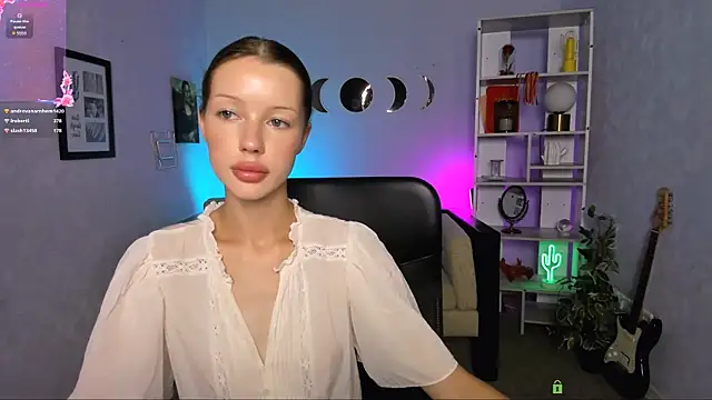 Snapshot of khloebeauty chatting on July 2026 05:54:01 AM khloebeauty online show from July 2026 05:54:01 AM