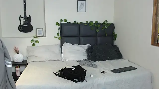 Amnesia  online show from September 2025 12:40:01 PM