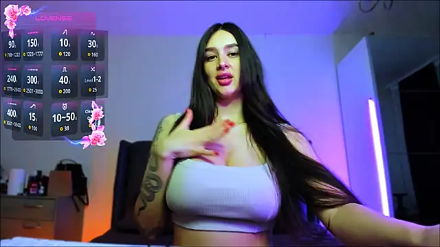 Snapshot of Veronica_Larsson chatting on September 2025 04:18:02 PM Veronica Larsson online show from September 2025 04:18:02 PM