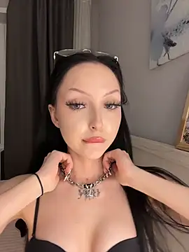 Snapshot of Lina_Thornton_ chatting on May 2026 08:25:02 PM Lina Thornton online show from May 2026 08:25:02 PM