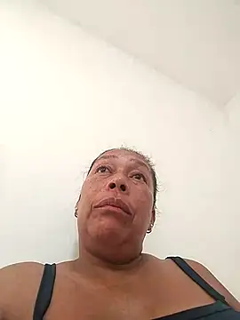 Naomi-Mature online show from April 2026 11:05:01 AM