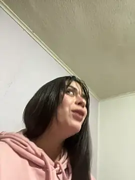 Snapshot of cami_lorena chatting on March 2026 12:05:01 AM cami lorena online show from March 2026 12:05:01 AM