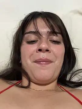 Snapshot of cami_lorena chatting on March 2026 12:11:01 PM cami lorena online show from March 2026 12:11:01 PM