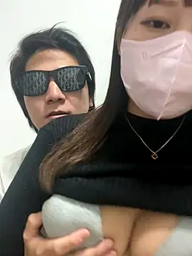 erokami36 online show from November 2025 04:22:02 AM