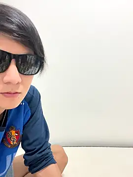 erokami36 online show from November 2025 04:10:02 PM