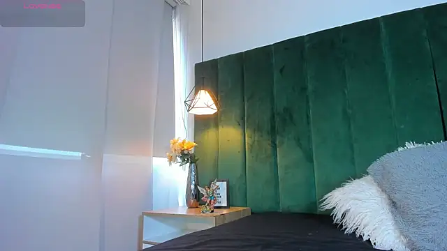 kittyy milk 001 online show from November 2025 08:29:01 PM