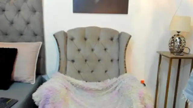 nahiroby ebony online show from October 2025 06:59:01 PM