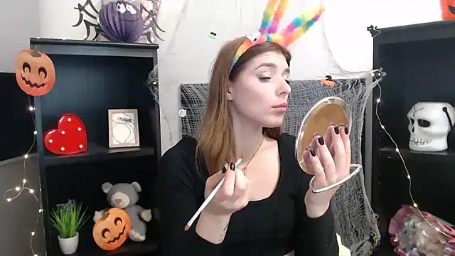 JuiceLips   online show from October 2025 02:29:01 PM