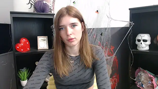 JuiceLips   online show from November 2025 02:50:01 PM