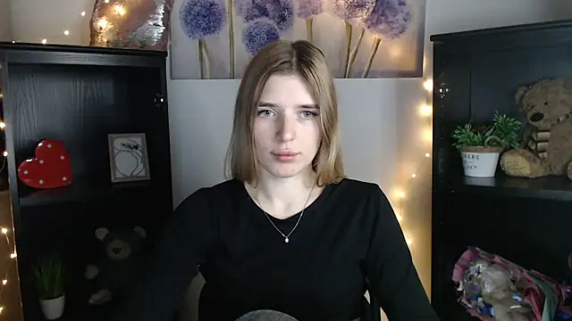 JuiceLips   online show from January 2026 03:28:01 PM