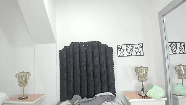 SkinnyGirl 28 online show from February 2026 07:40:01 PM