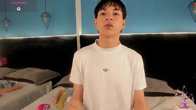 AleAurarashi online show from September 2025 10:09:02 PM