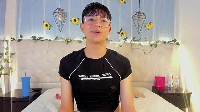 AleAurarashi online show from October 2025 07:31:01 AM