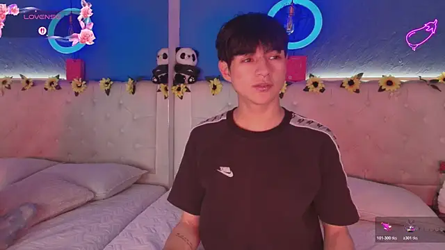 AleAurarashi online show from March 2026 03:17:01 AM