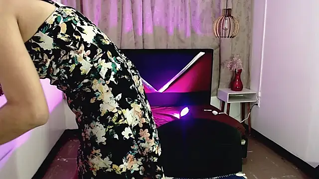 luisa  torres online show from July 2026 03:23:02 AM
