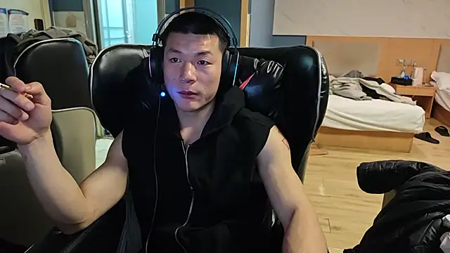 AAASuck online show from March 2026 02:09:01 PM