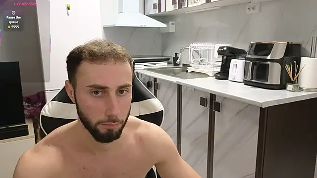 RyanStorm  online show from November 2025 06:56:02 PM