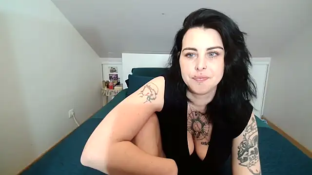 Snapshot of LadyNocturne chatting on March 2026 02:32:02 PM LadyNocturne online show from March 2026 02:32:02 PM