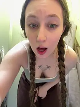 FroggyAnna online show from April 2026 05:30:01 PM