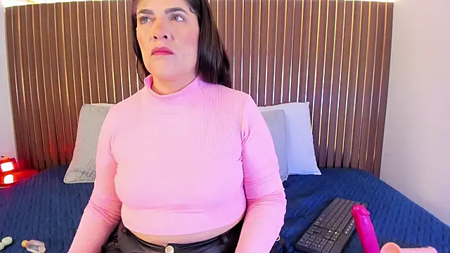 Roxie-NS online show from September 2025 11:56:02 AM