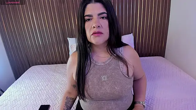 Roxie-NS online show from November 2025 12:06:01 PM