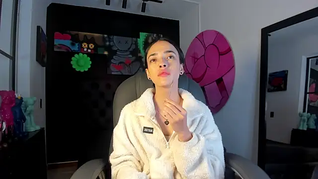 miIa bratz online show from April 2026 08:23:01 PM