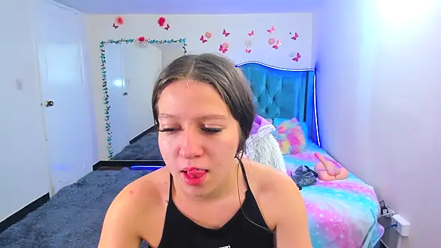 Luna Analya online show from September 2025 12:05:02 PM