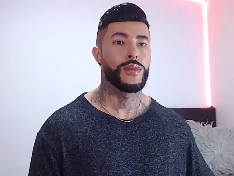 andrea de lucaa online show from October 2025 03:36:02 AM