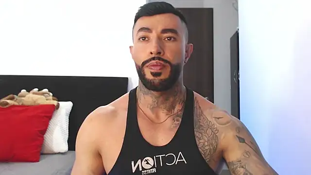 Snapshot of andrea_de_lucaa chatting on May 2026 04:31:02 AM andrea de lucaa online show from May 2026 04:31:02 AM