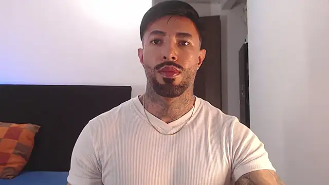 Snapshot of andrea_de_lucaa chatting on July 2026 04:10:02 AM andrea de lucaa online show from July 2026 04:10:02 AM