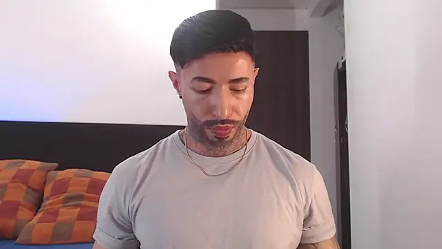 Snapshot of andrea_de_lucaa chatting on July 2026 03:14:02 AM andrea de lucaa online show from July 2026 03:14:02 AM