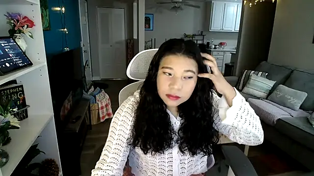 Snapshot of SHEILYN_ chatting on April 2026 05:43:02 AM SHEILYN online show from April 2026 05:43:02 AM