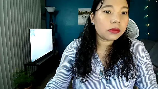 Snapshot of SHEILYN_ chatting on May 2026 05:38:02 AM SHEILYN online show from May 2026 05:38:02 AM
