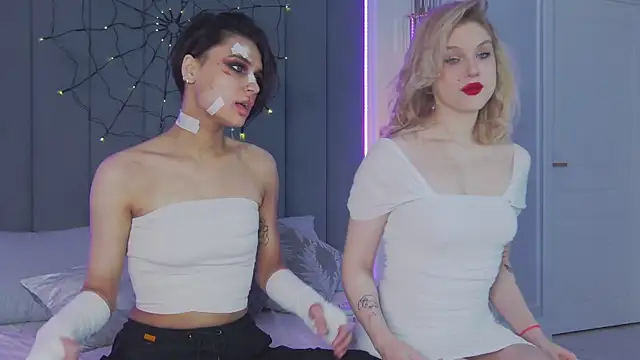 VioletAsh online show from October 2025 05:13:01 AM