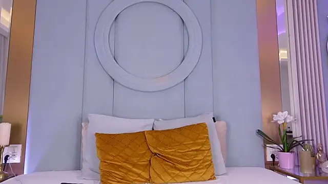 EliaDavis online show from March 2026 04:29:04 AM