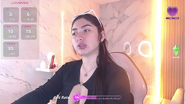 Sophia tf online show from September 2025 01:33:01 PM