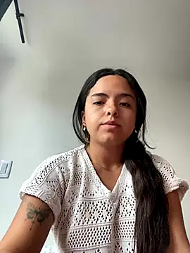 EmilyHarperr online show from November 2025 11:43:02 AM