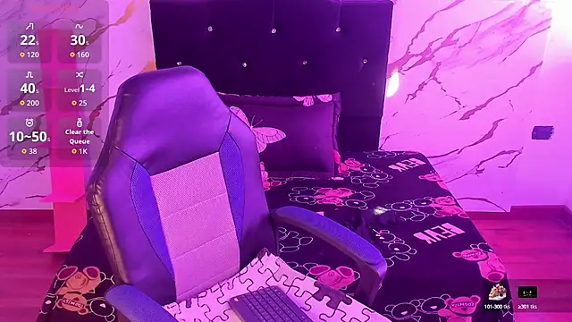 Snapshot of owen_sexy25 chatting on September 2025 07:50:02 PM owen sexy25 online show from September 2025 07:50:02 PM