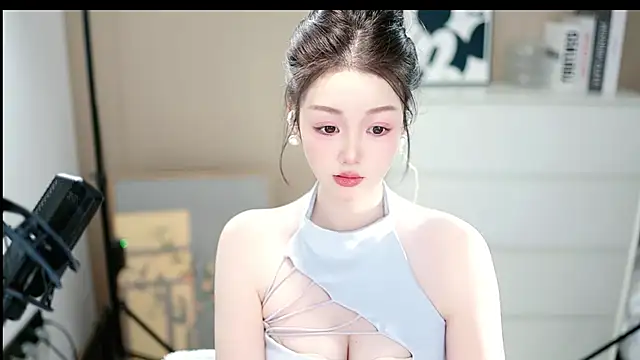 abbyli12 online show from December 2025 02:55:01 PM