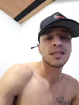 Santi2323xxX online show from March 2026 04:30:02 AM