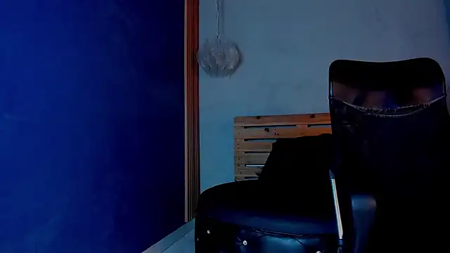 Markuss   online show from October 2025 04:11:01 AM