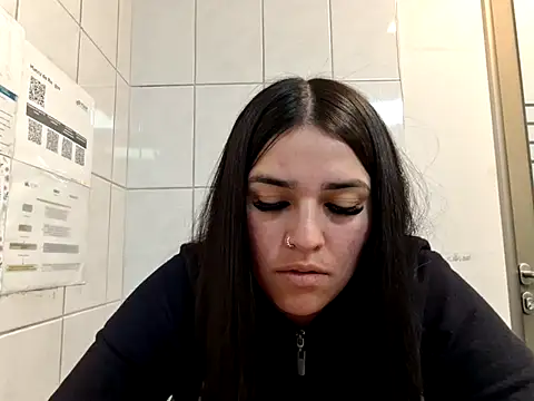 Snapshot of Denisutra777 chatting on June 2026 01:14:01 AM Denisutra777 online show from June 2026 01:14:01 AM