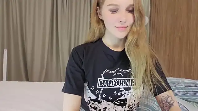 Snapshot of Brigitte_Bardot chatting on October 2025 05:31:01 AM Brigitte Bardot online show from October 2025 05:31:01 AM