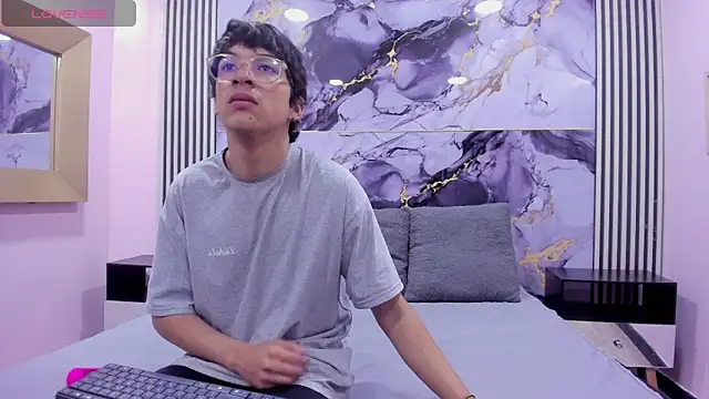 Desire Ecstasy online show from October 2025 01:33:02 PM