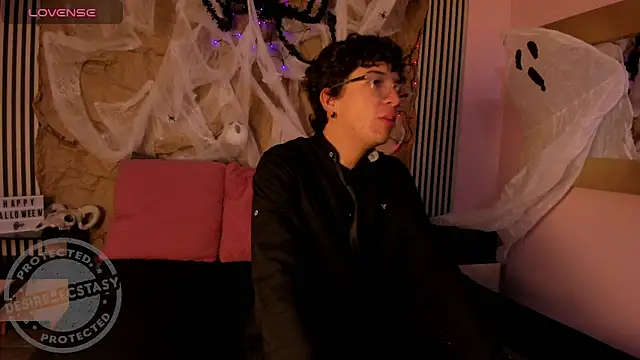 Desire Ecstasy online show from October 2025 12:45:02 PM