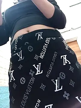 Thaohoa love online show from November 2025 08:36:02 PM