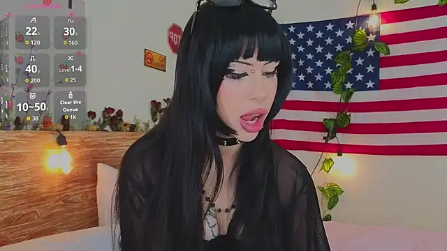 venomeowww   online show from April 2026 03:01:02 AM