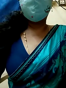 Snapshot of sushma26 chatting on July 2026 05:01:02 PM sushma26 online show from July 2026 05:01:02 PM
