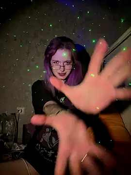 n1ghtcloud online show from November 2025 09:57:02 PM