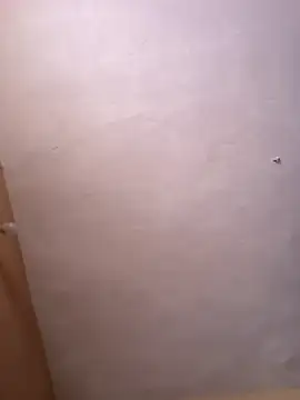 Snapshot of queenbuggi chatting on February 2026 09:39:02 AM queenbuggi online show from February 2026 09:39:02 AM